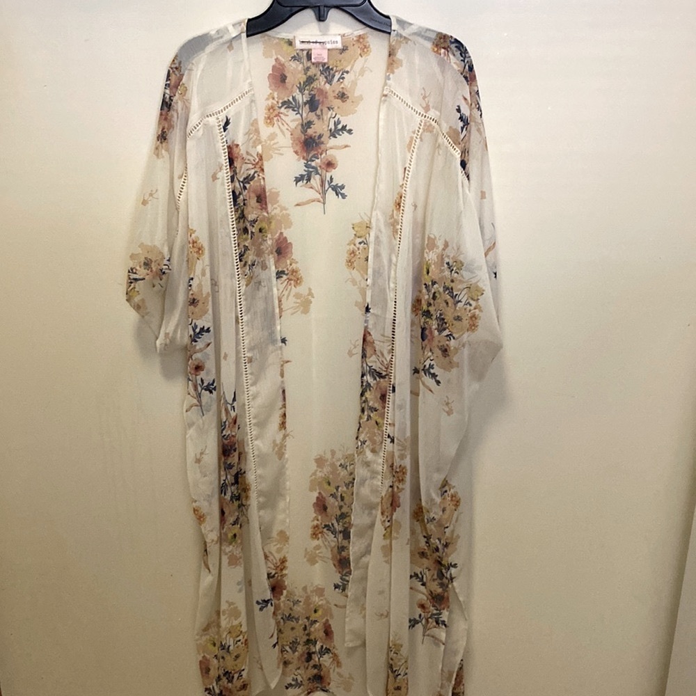 Band of Gypsies Maxi Cream Floral Summer Kimono Duster Coverup, Size XS/S